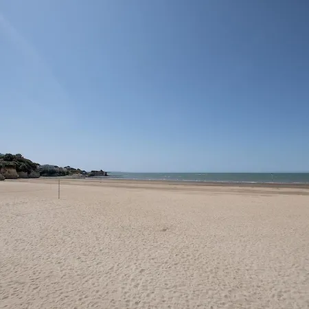 Les Vagues D'aquentis - Proche Apartment *